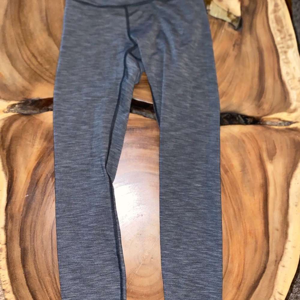 EUC lululemon wunder unders 4